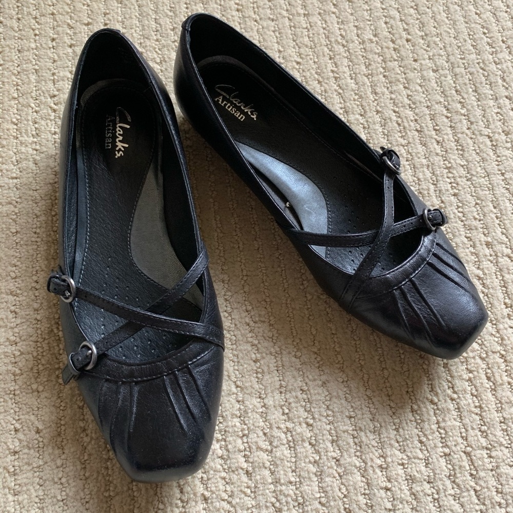 Clarks Artisan Shoes- Leather Size 7